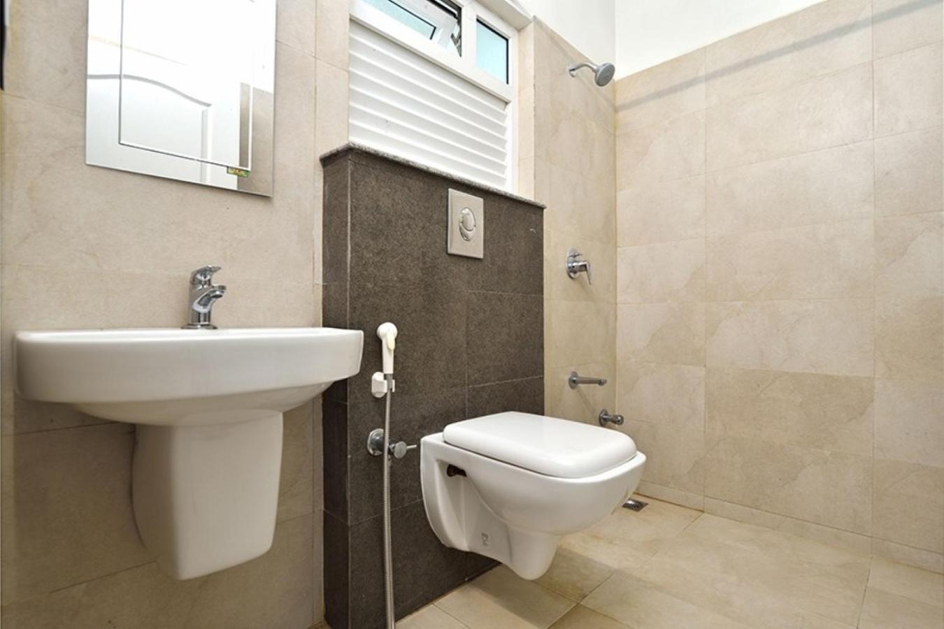 Dazzle Villa Resort Калпетта Екстер'єр фото